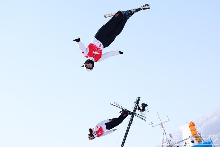 徐梦桃在世锦赛空中技巧项目中夺得亚军 徐梦桃在世锦赛空中技巧项目中夺得亚军