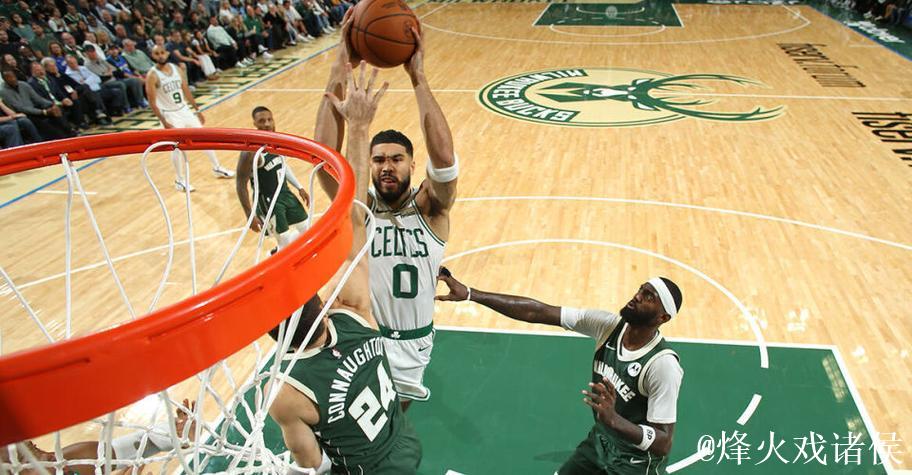 塔图姆31+12字母哥43+13 凯尔特人逆转胜雄鹿 塔图姆31+12字母哥43+13 凯尔特人逆转胜雄鹿